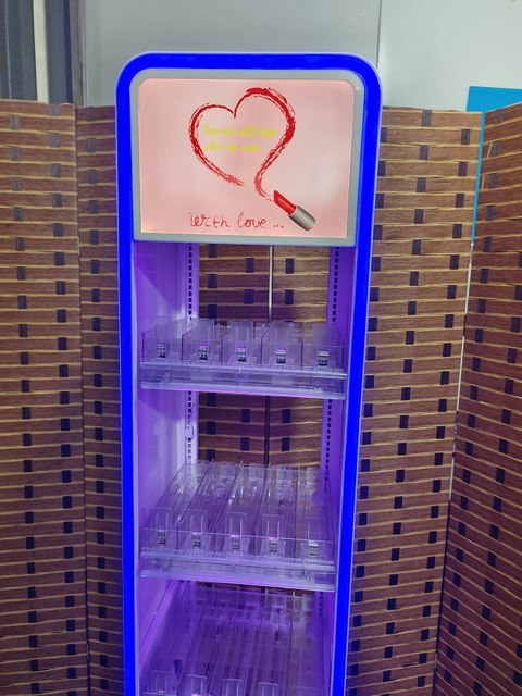 LED Lighted Cosmetic Display Stand for Lipstick